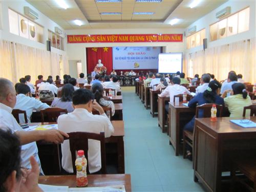 Bảo vệ quyền lợi người tiêu dùng bằng công cụ pháp lý